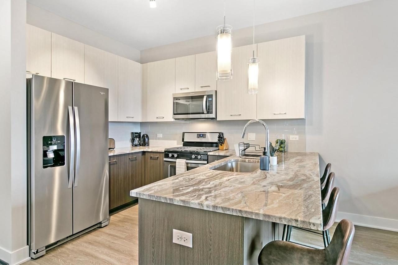 Bright & Comfortable Oakbrook 2Br Apt Free Parking - Ob 1 Apartman Oakbrook Terrace Kültér fotó