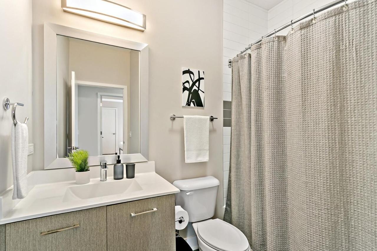 Bright & Comfortable Oakbrook 2Br Apt Free Parking - Ob 1 Apartman Oakbrook Terrace Kültér fotó